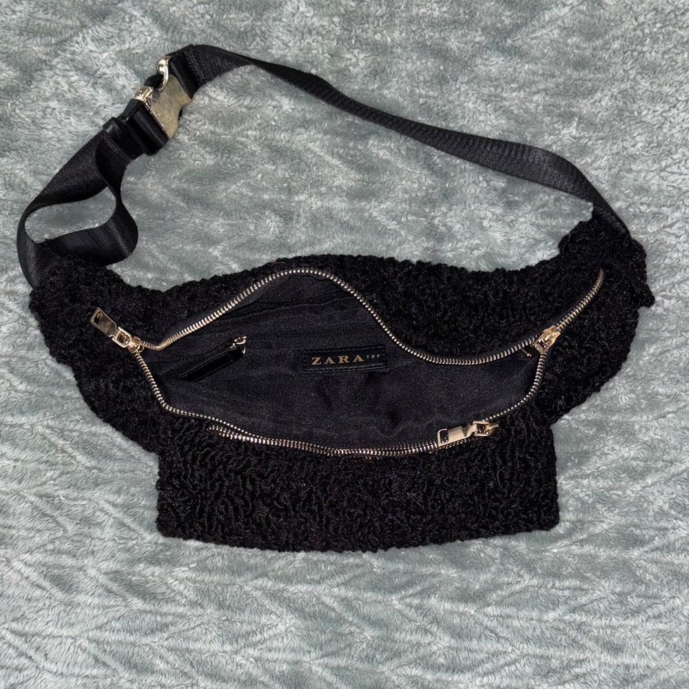 Zara Black Textured Crossbody Bag